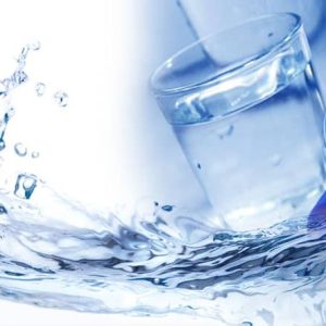 آب معدنی و آب نوشیدنی